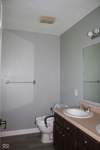 612 Woodfield Circle, Avon, IN 46123