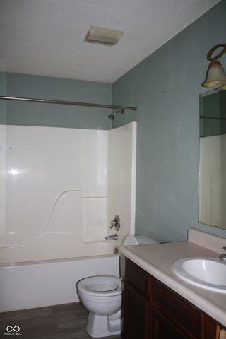 612 Woodfield Circle, Avon, IN 46123