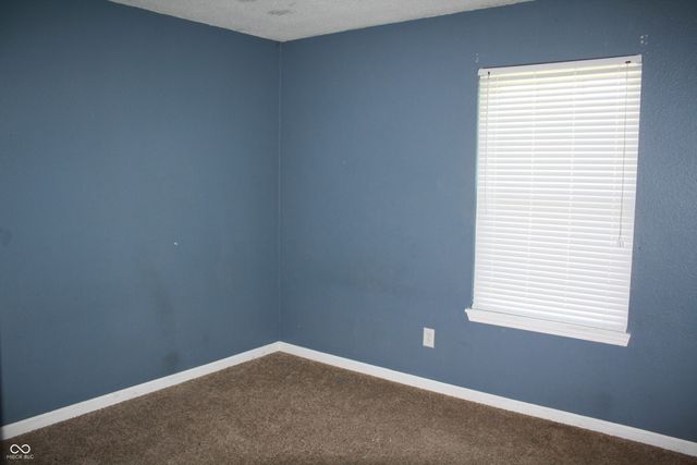 612 Woodfield Circle, Avon, IN 46123