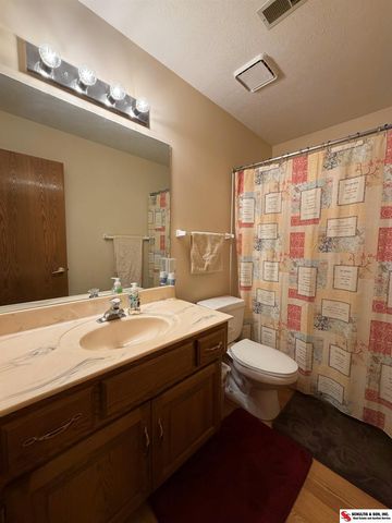 1520 Schropp Circle, Ashland, NE 68003