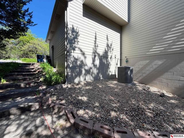 1520 Schropp Circle, Ashland, NE 68003