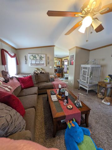 109 Spruce Drive, Farmington, NH 03835