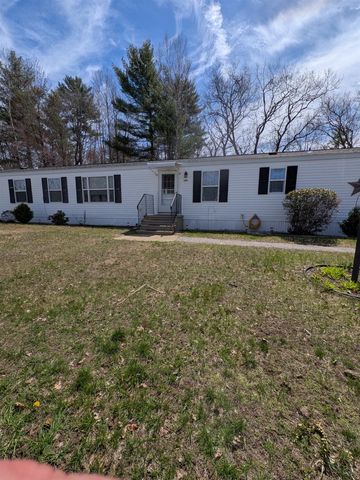 109 Spruce Drive, Farmington, NH 03835
