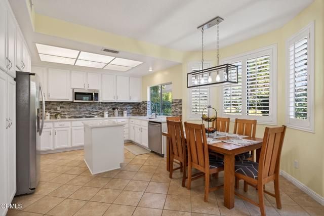 1419 Oak Trail Street, Thousand Oaks, CA 91320