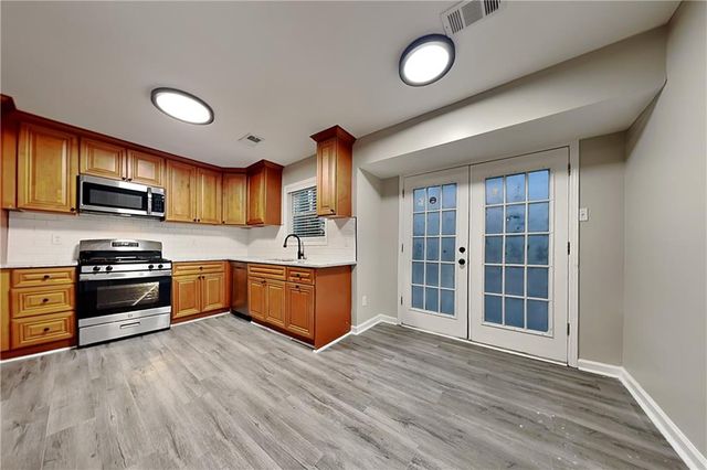 2513 Mistletoe Lane, Snellville, GA 30039