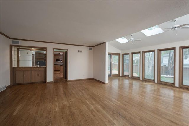 1900 W 70th Street, Mission Hills, KS 66208