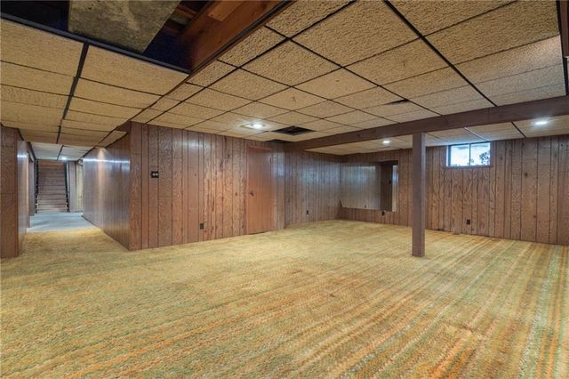 1900 W 70th Street, Mission Hills, KS 66208
