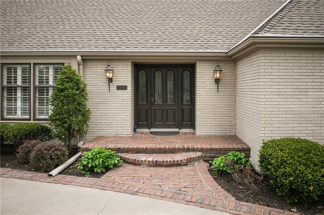 1900 W 70th Street, Mission Hills, KS 66208