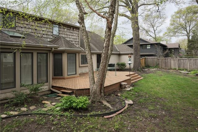 1900 W 70th Street, Mission Hills, KS 66208