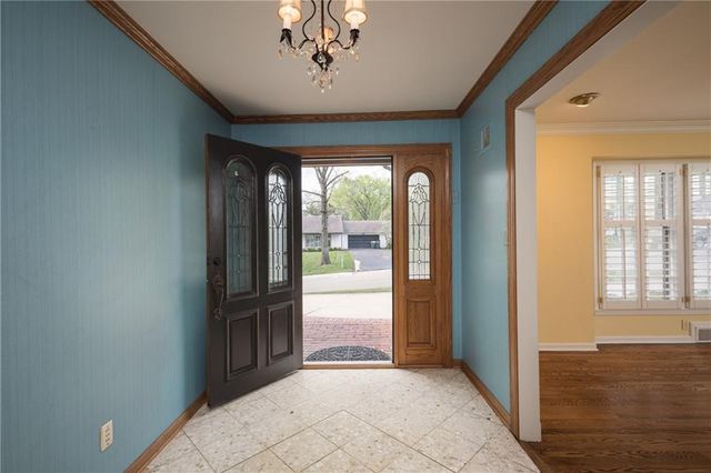 1900 W 70th Street, Mission Hills, KS 66208