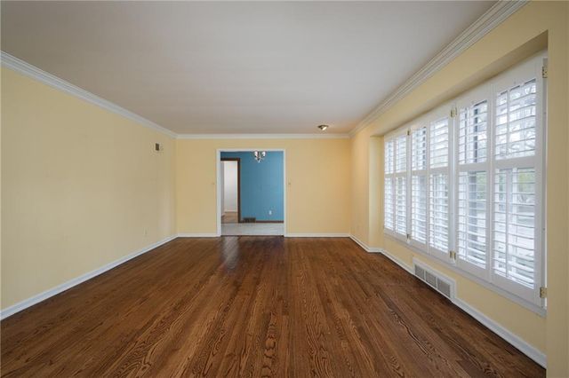 1900 W 70th Street, Mission Hills, KS 66208