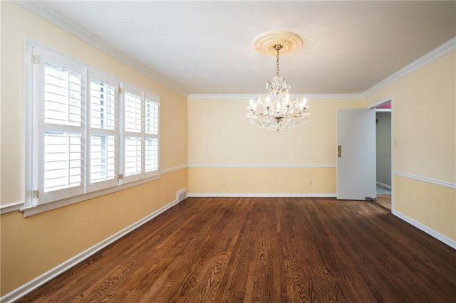 1900 W 70th Street, Mission Hills, KS 66208
