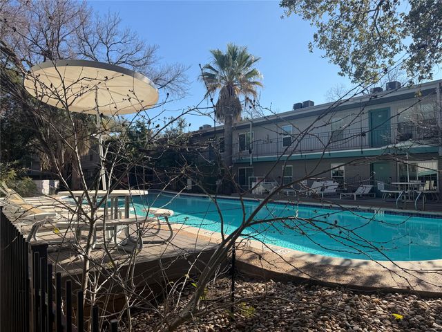 300 Crockett ST 201, Austin, TX 78704