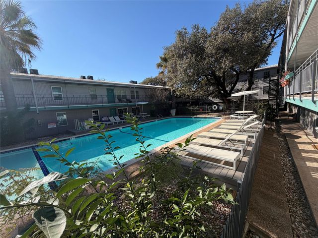 300 Crockett ST 201, Austin, TX 78704