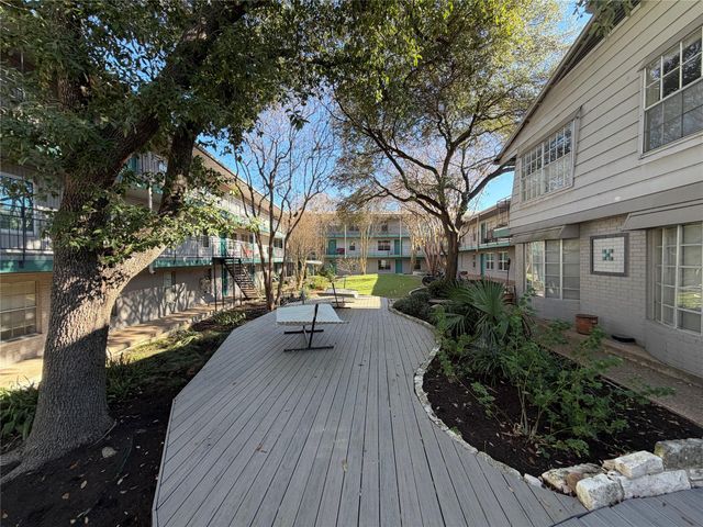 300 Crockett ST 201, Austin, TX 78704