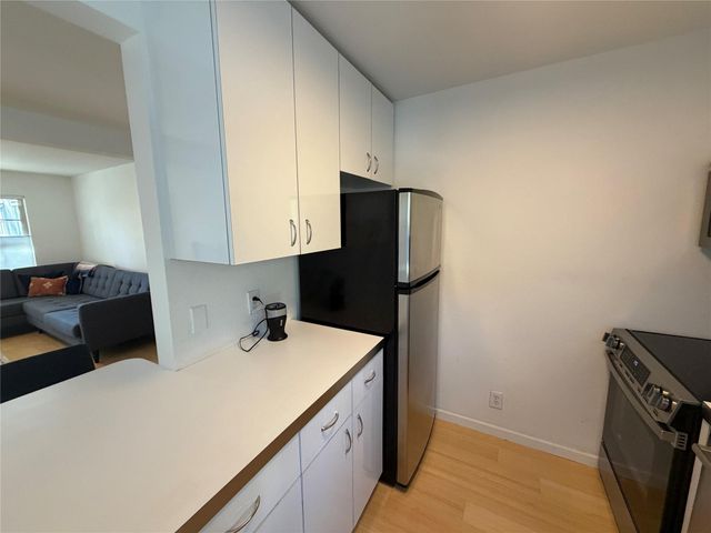 300 Crockett ST 201, Austin, TX 78704