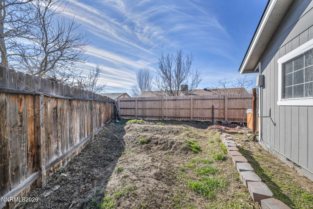 Image 14 of property listing at 2419 Hunterwood Court, Carson City, NV 89706