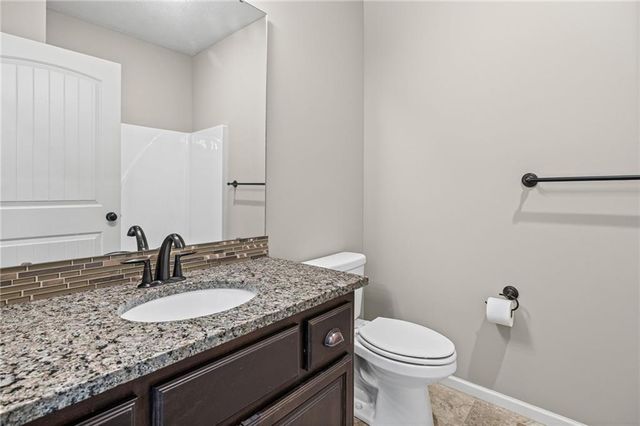 806 NW Par Drive, Grain Valley, MO 64029