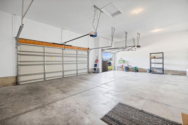 806 NW Par Drive, Grain Valley, MO 64029