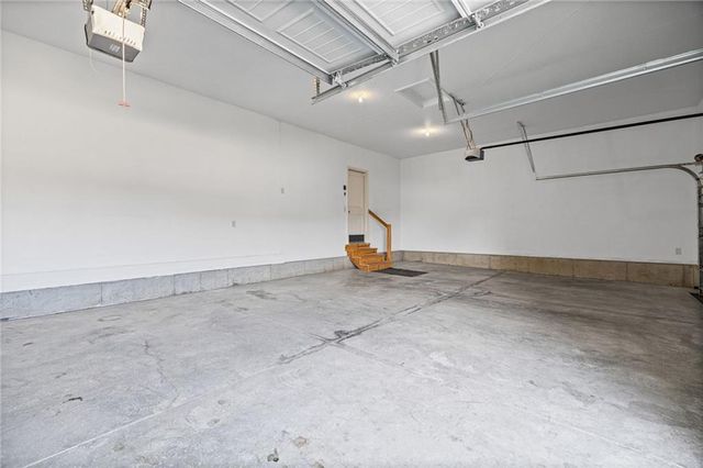 806 NW Par Drive, Grain Valley, MO 64029