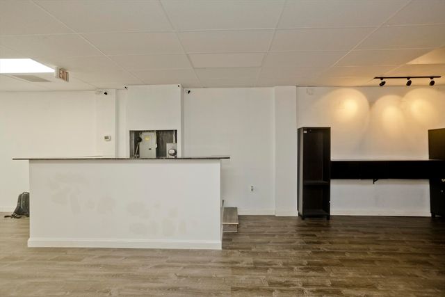 184 Worthington Street, Springfield, MA 01103