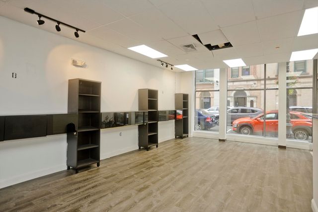 184 Worthington Street, Springfield, MA 01103