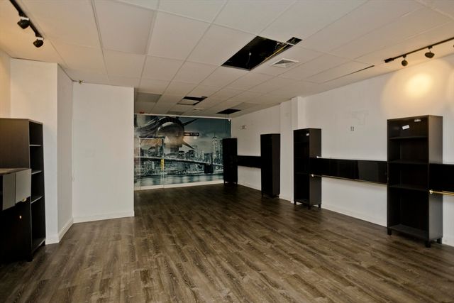 184 Worthington Street, Springfield, MA 01103