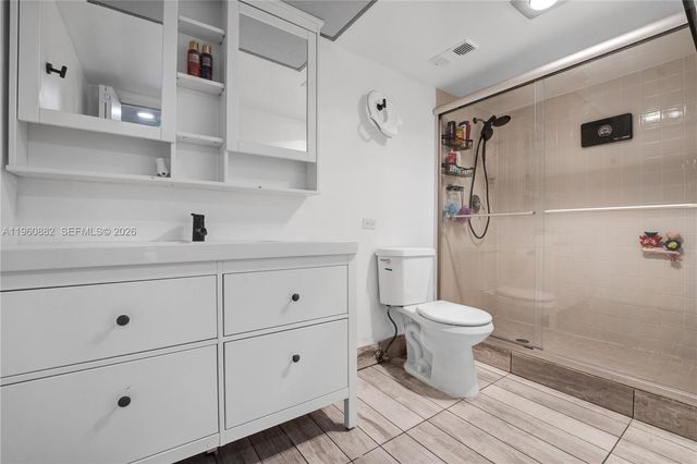 23380 Carolwood Ln 205, Boca Raton, FL 33428