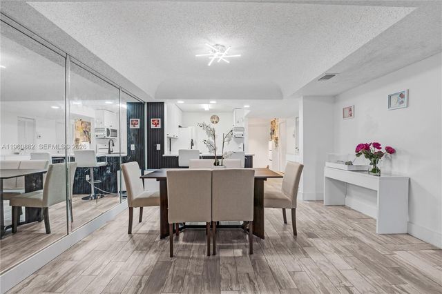 23380 Carolwood Ln 205, Boca Raton, FL 33428