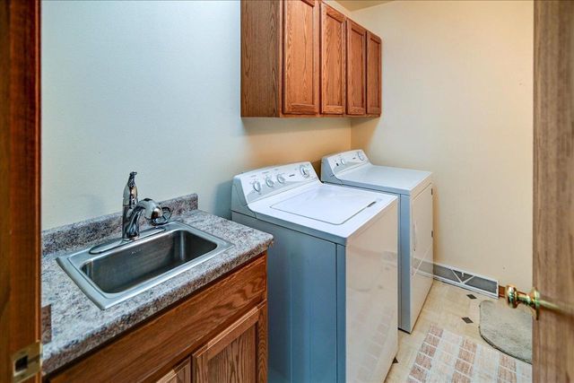 1121-1123 Union Road, Oregon, WI 53575