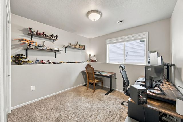2114 65th Avenue S, Fargo, ND 58104