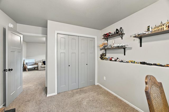 2114 65th Avenue S, Fargo, ND 58104