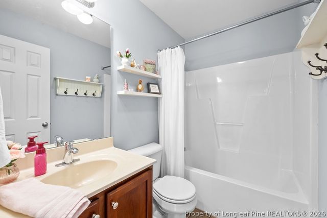 40 Chinkapin Oak Circle, Bunnlevel, NC 28323