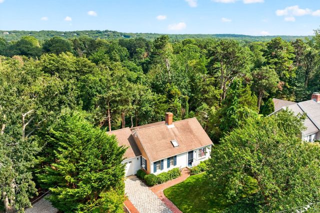 15 Bramble Lane, Dennis, MA 02638