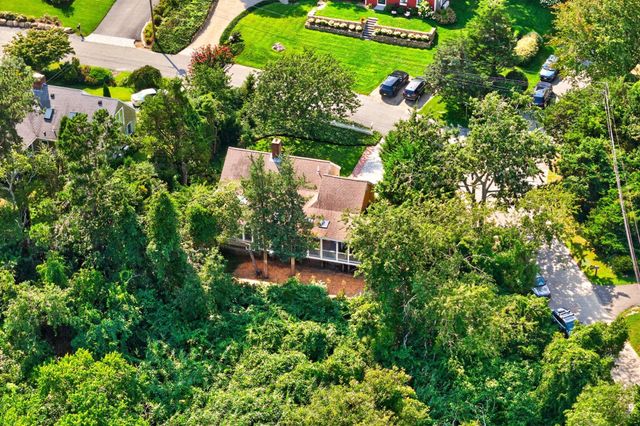 15 Bramble Lane, Dennis, MA 02638