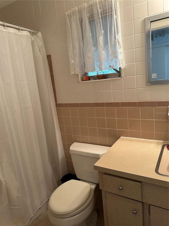 Image 13 of property listing at Address unavailable.