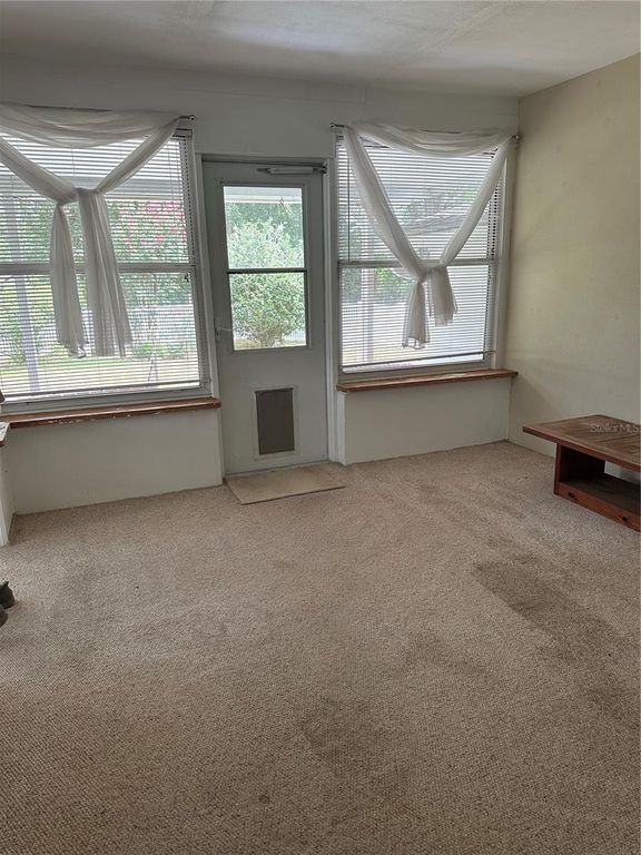Image 15 of property listing at Address unavailable.