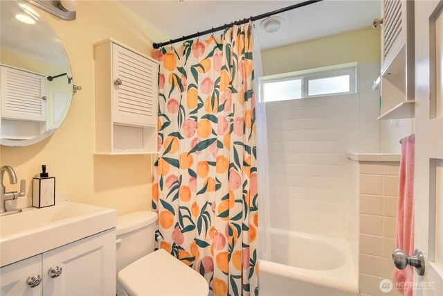 10644 2nd Place SW, Seattle, WA 98146