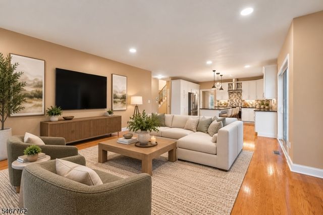 1 Efstis Ct, West Orange Twp., NJ 07052