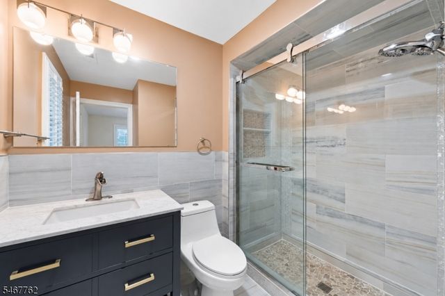 1 Efstis Ct, West Orange Twp., NJ 07052
