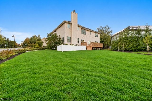 1 Efstis Ct, West Orange Twp., NJ 07052