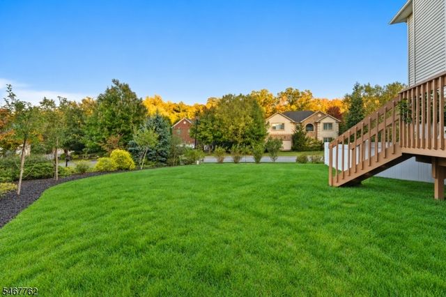 1 Efstis Ct, West Orange Twp., NJ 07052