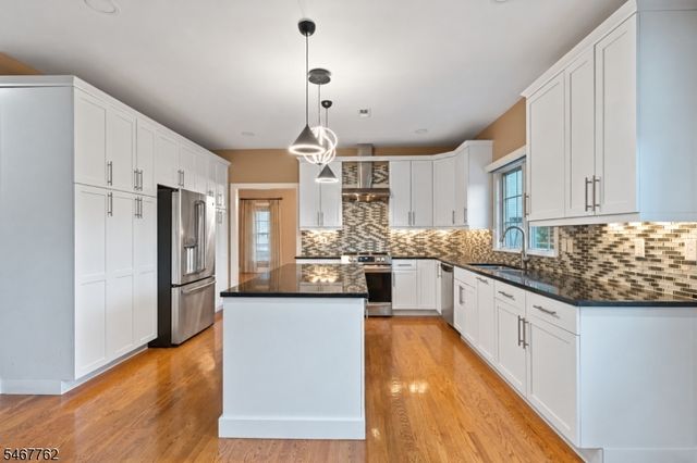 1 Efstis Ct, West Orange Twp., NJ 07052