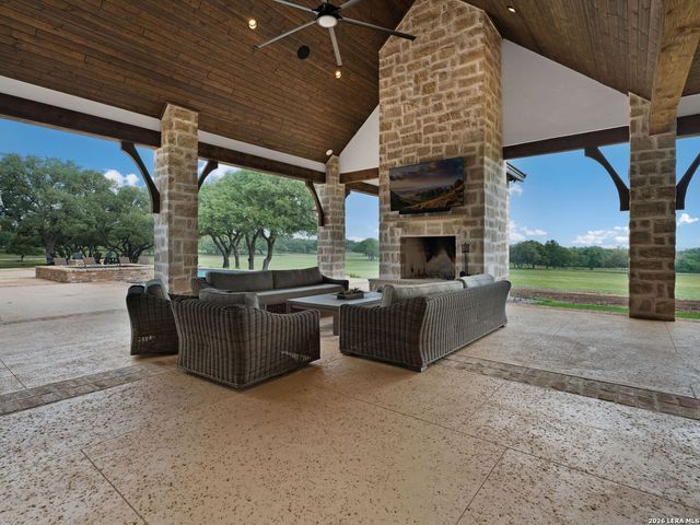 820 Fm 3351, Boerne, TX 78006