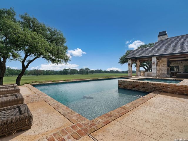 820 Fm 3351, Boerne, TX 78006