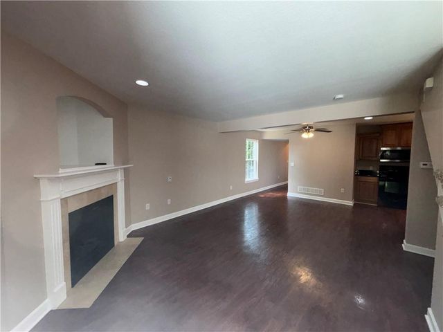 21154 Millridge Street, Spring Hill, KS 66083