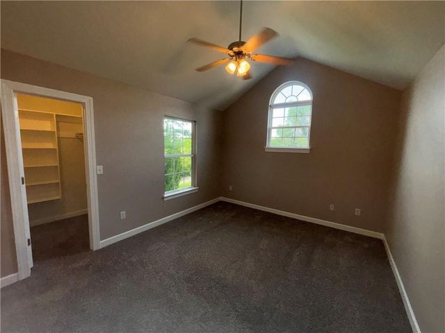 21154 Millridge Street, Spring Hill, KS 66083