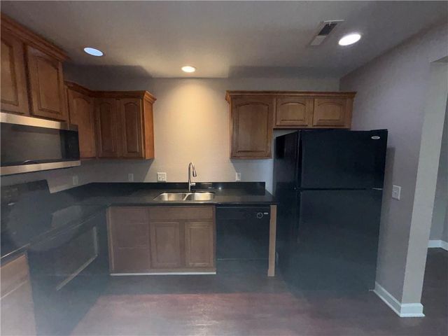 21154 Millridge Street, Spring Hill, KS 66083