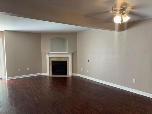 21154 Millridge Street, Spring Hill, KS 66083