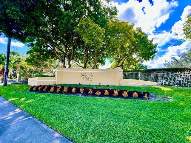 640 Cypress Club Way G, Deerfield Beach, FL 33064